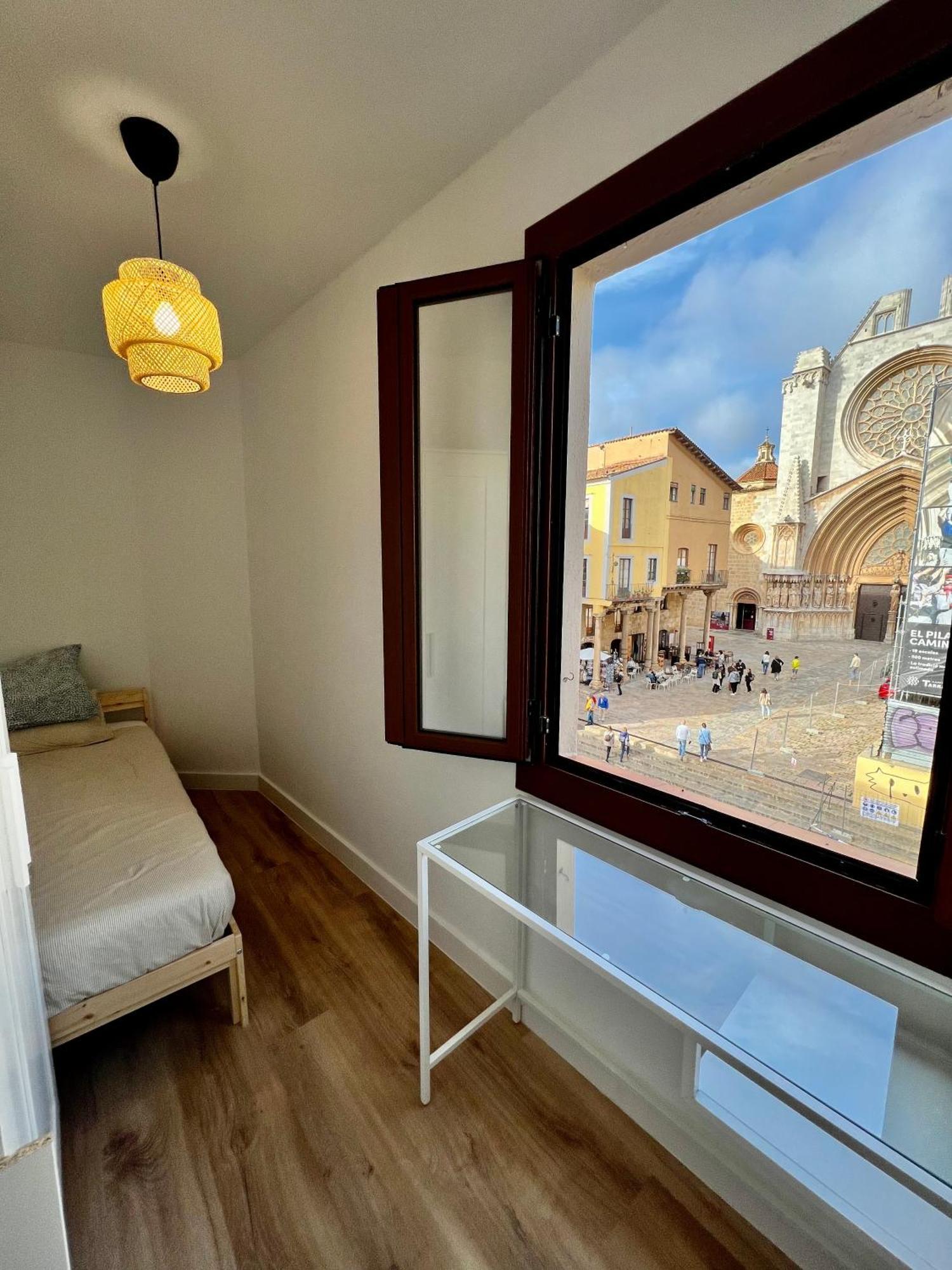 Acogedor Apartamento Enfrente De La Catedral Appartement Tarragona Buitenkant foto