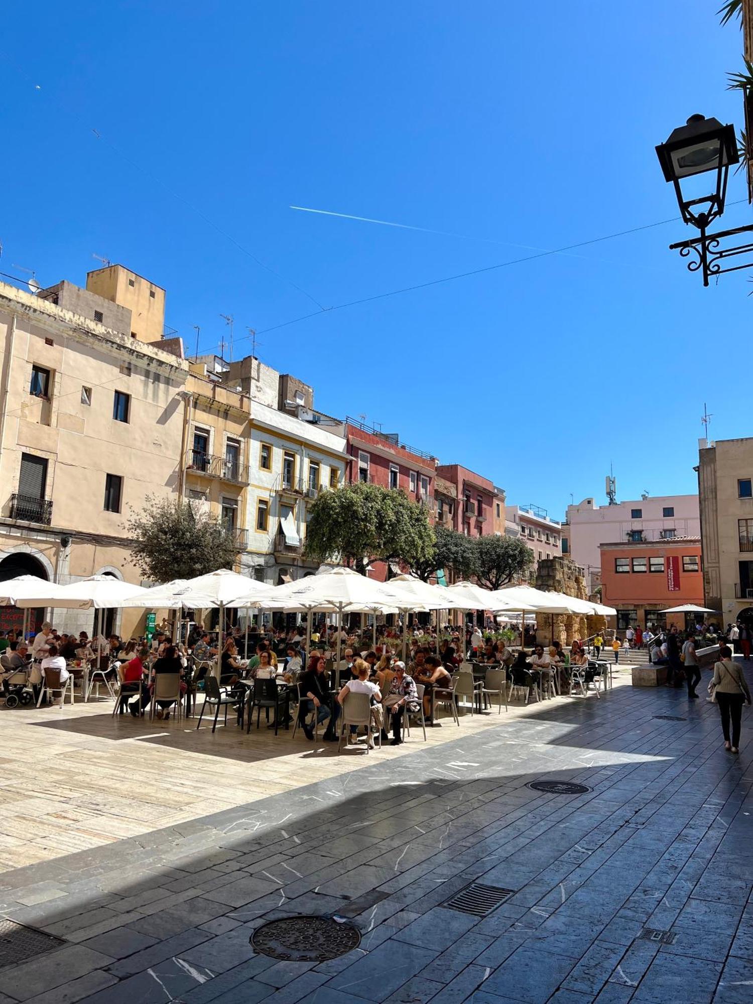 Acogedor Apartamento Enfrente De La Catedral Appartement Tarragona Buitenkant foto