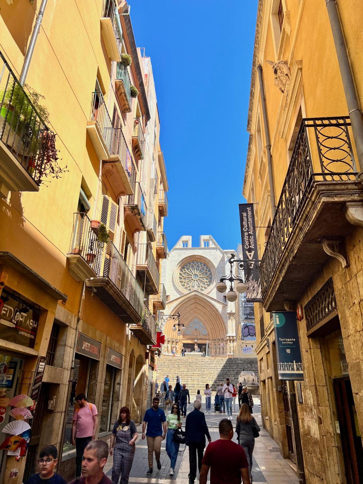 Acogedor Apartamento Enfrente De La Catedral Appartement Tarragona Buitenkant foto